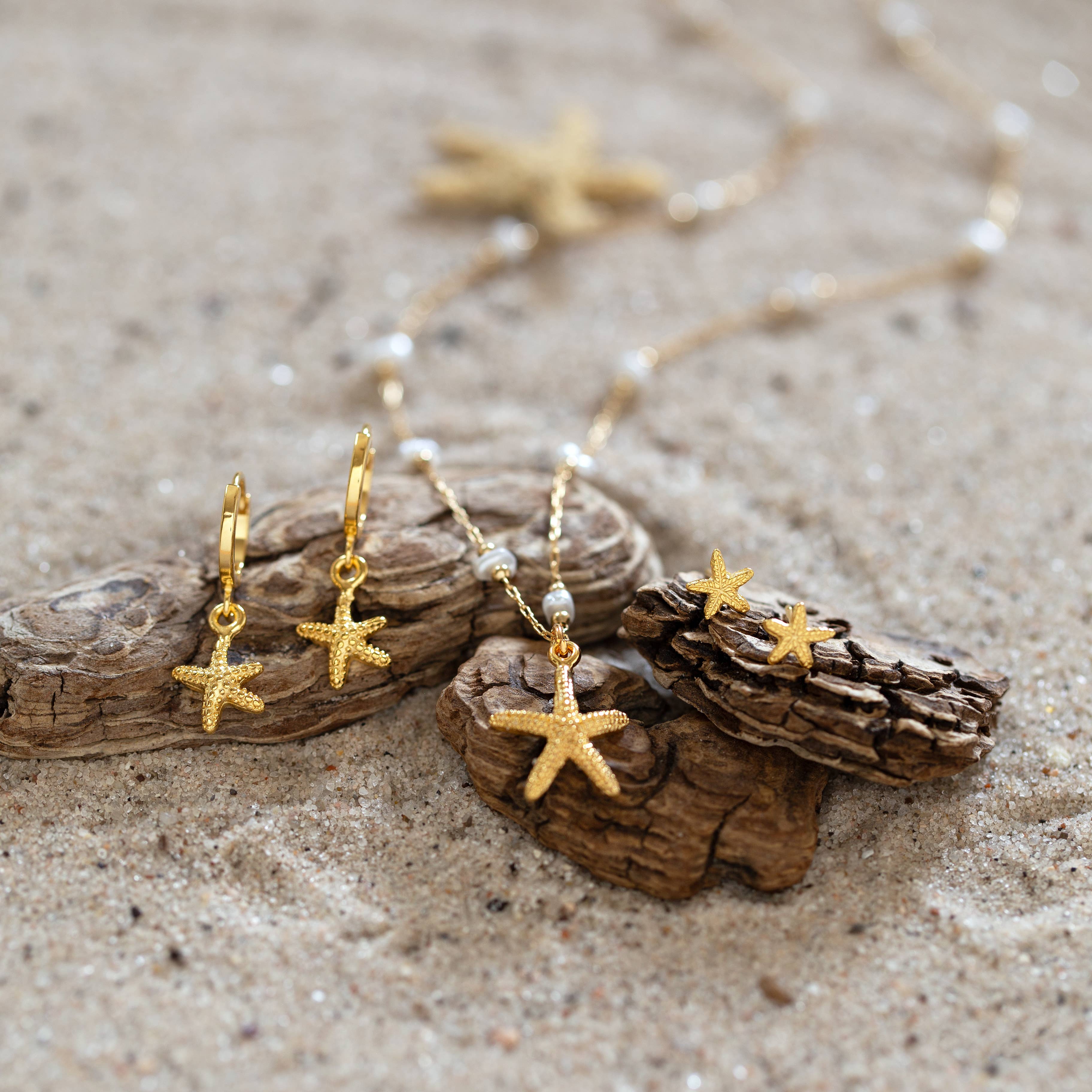 Starfish and Freshwater Pearl Necklace