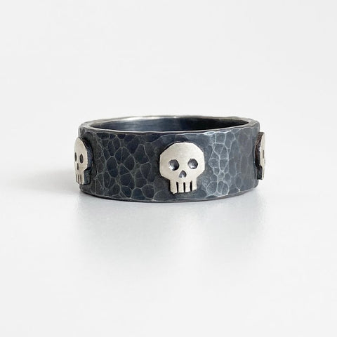 5 Skull Silver Band