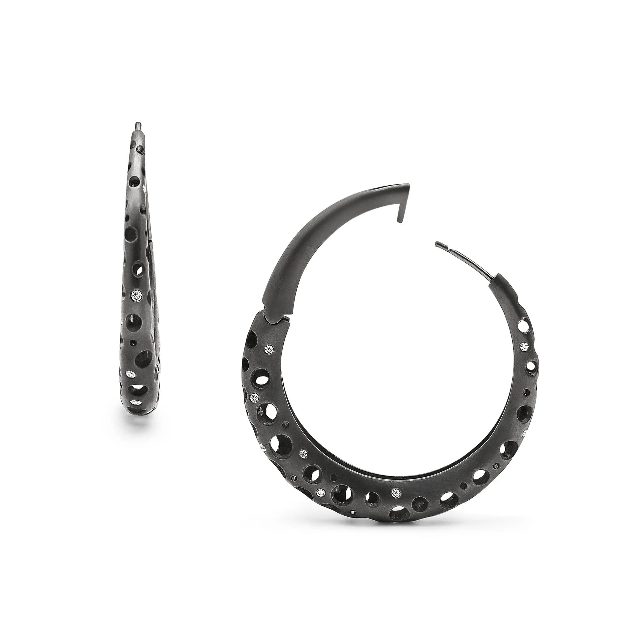 Matte Finish, Oculus Oversized Click Hinge Hoops
