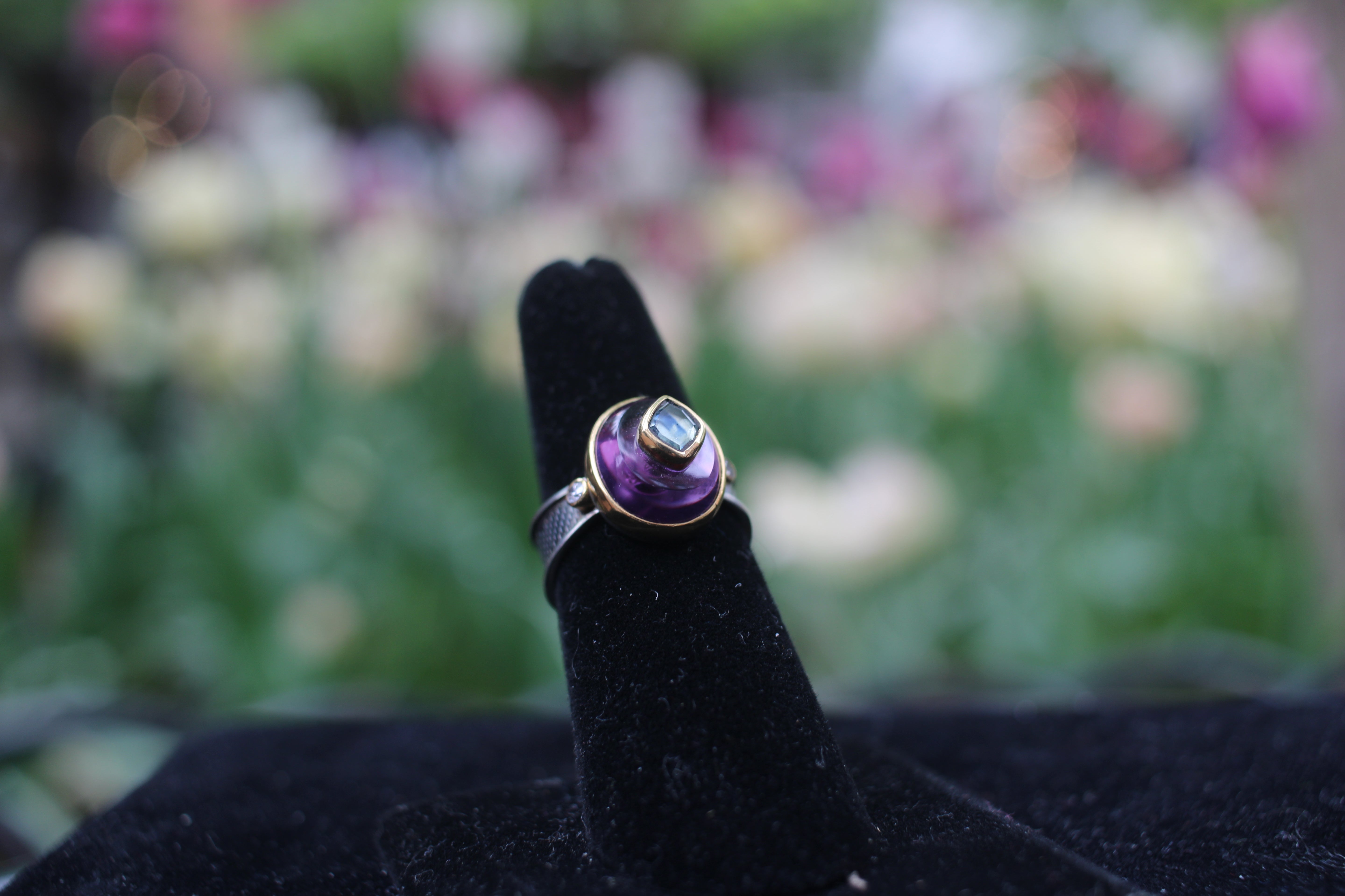 Portrait Ring