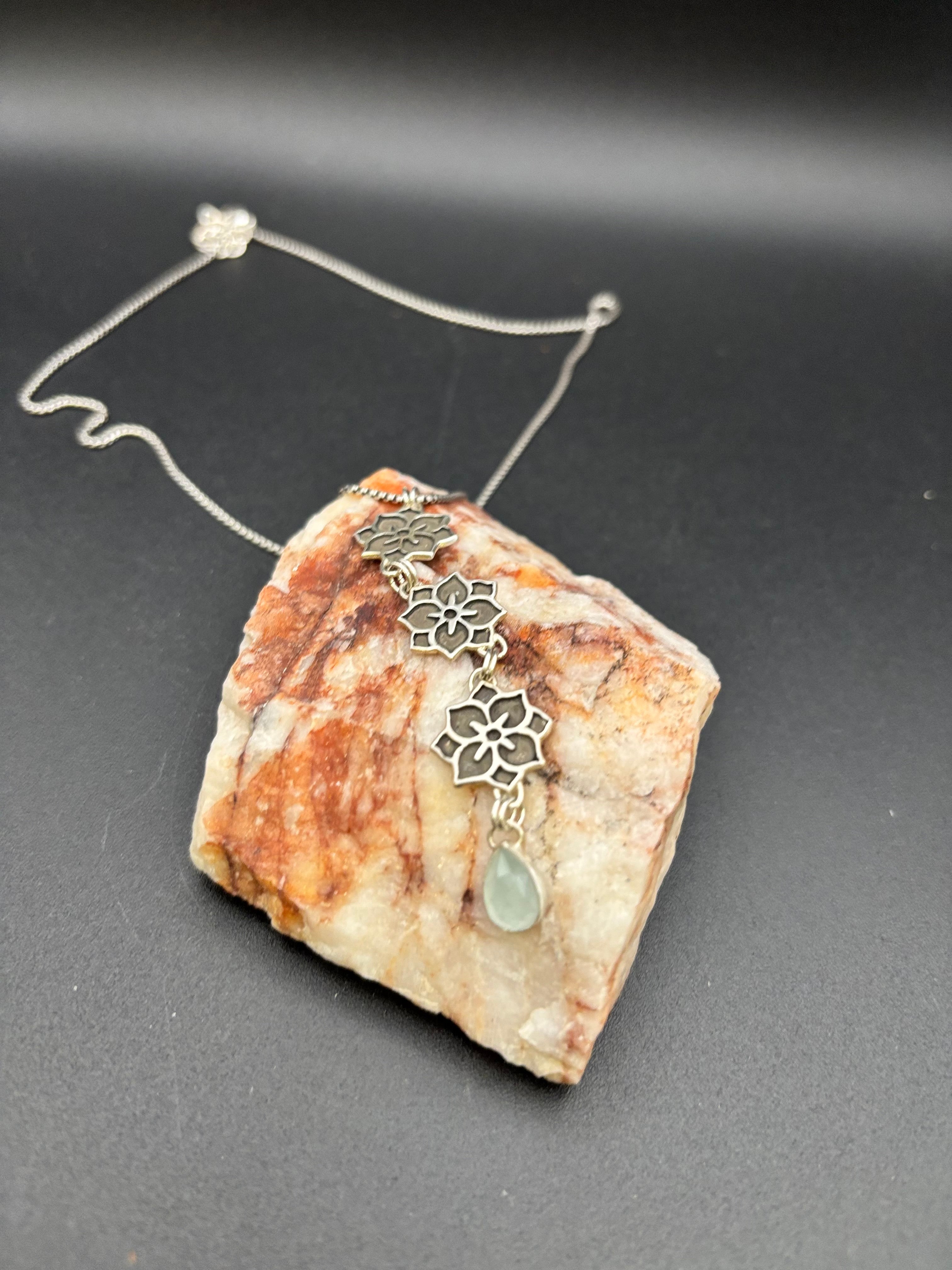 Deep Dive Merki Necklace - Aquamarine