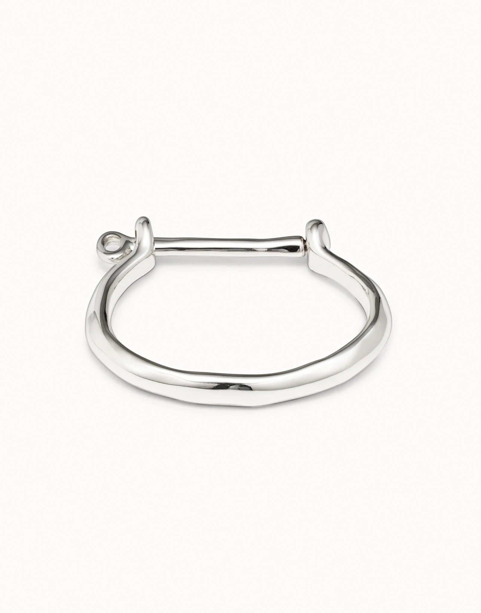 Bangle bracelet with a shackle shaped clasp - silver