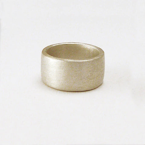 Basic Wide Band Silver
