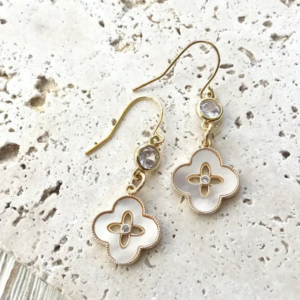 Clover Shell  with Crystal Earrings