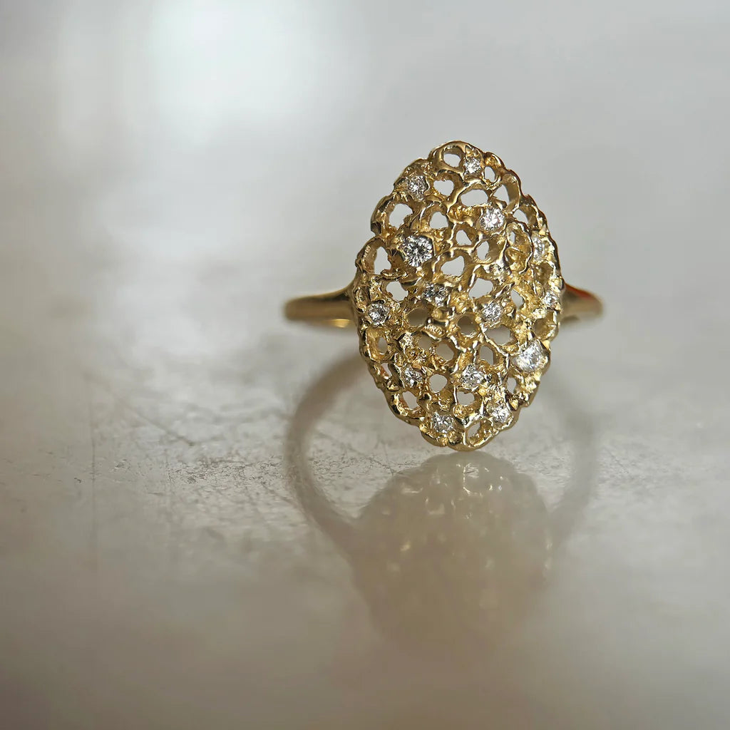 Honeycomb Lace - Vertical Oval