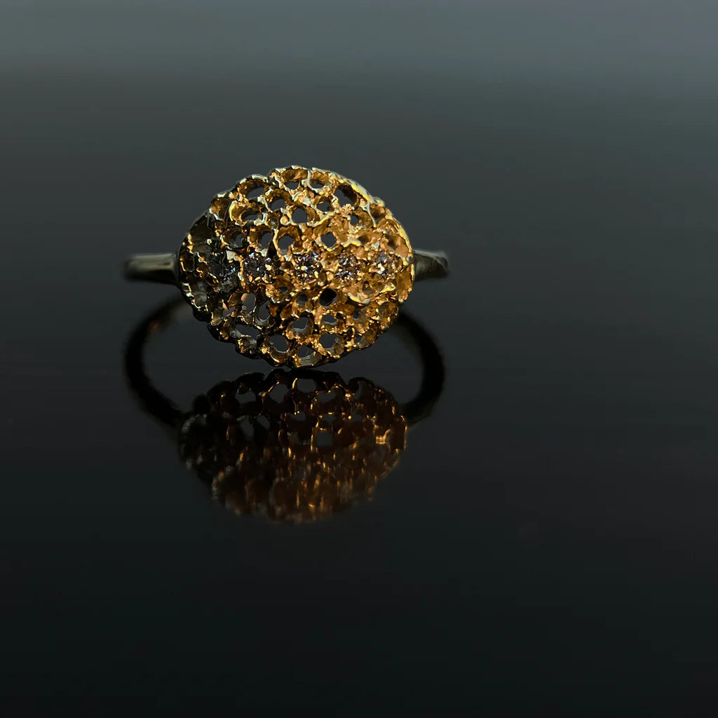 Honeycomb Lace - Puff