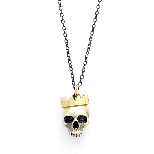 Large Yellow Gold Paper Crown Skull