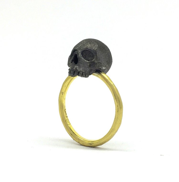 Romeo Gold Skull Ring